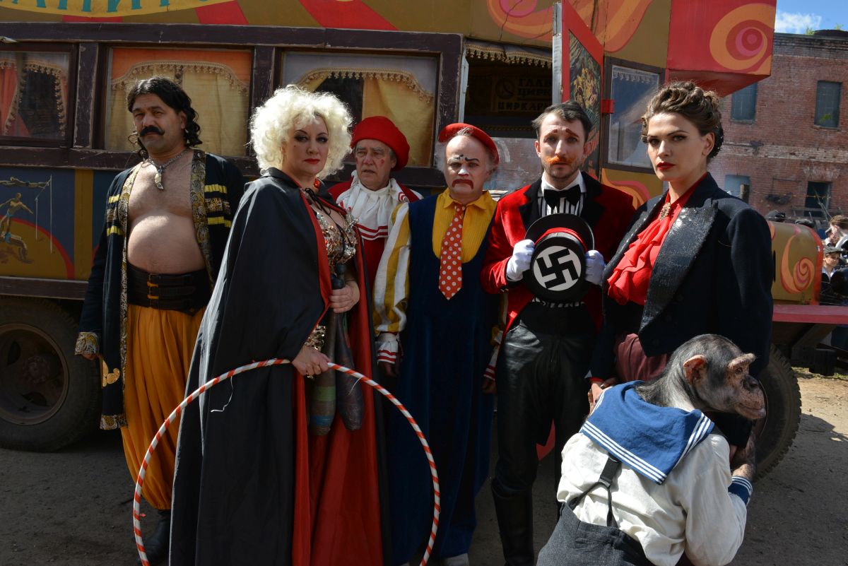 Александр Робак возглавил советский цирк - Новости кино