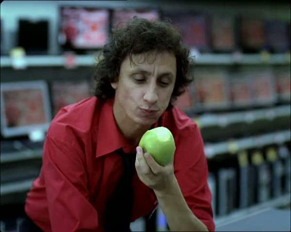 Эльдорадо отказалось от продолжения рекламной кампании с Вадимом Галыгиным - Новости