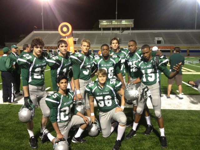 Игра на высоте / When the Game Stands Tall (2014) - Трейлеры