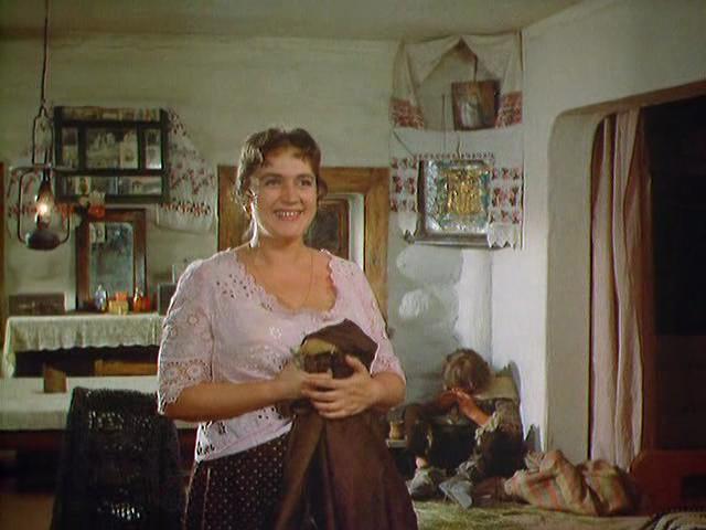 Фильм "Тревожный месяц вересень" - 1976 - Трейлеры Фильм "Тревожный месяц вересень" - 1976 - Трейлеры