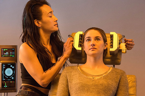 Экранизация романа "Дивергент" - Трейлеры