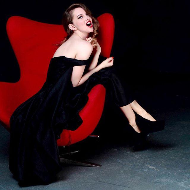 Наталья Костенева: любительница фото - Актрисы Наталья Костенева: любительница фото - Актрисы