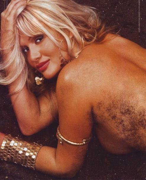 Откровенные фотографии российских знаменитостей - Биографии Откровенные фотографии российских знаменитостей - Биографии