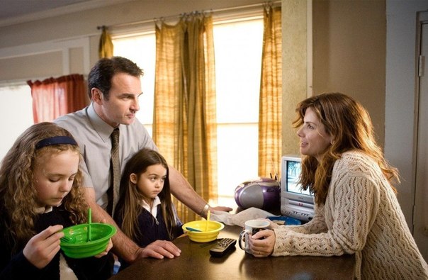 Предчувствие (2007) - Трейлеры