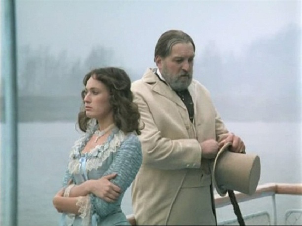 Фильм "Жестокий романс" (1984) - Трейлеры