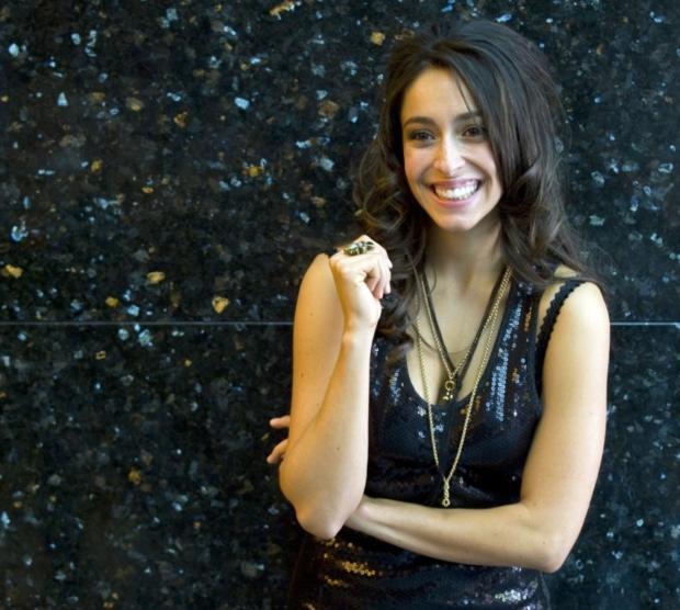 Уна Чаплин, актриса - Трейлеры