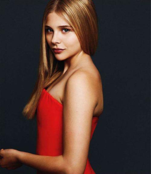 Хлоя Грейс Морец - Биографии Хлоя Грейс Морец - Биографии