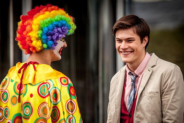 Полное превращение (2015) - Трейлеры