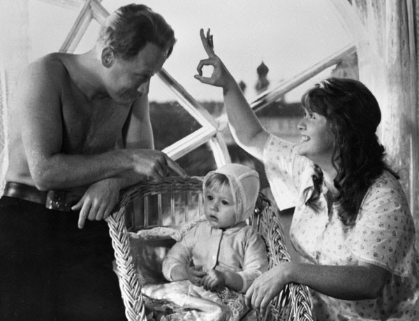 Однажды двадцать лет спустя - Трейлеры