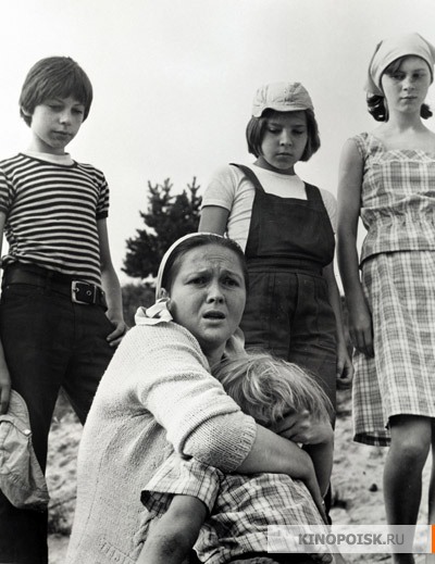 Однажды двадцать лет спустя - Трейлеры