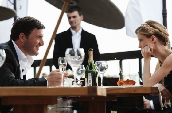 С 8 марта, мужчины (2014) - Трейлеры