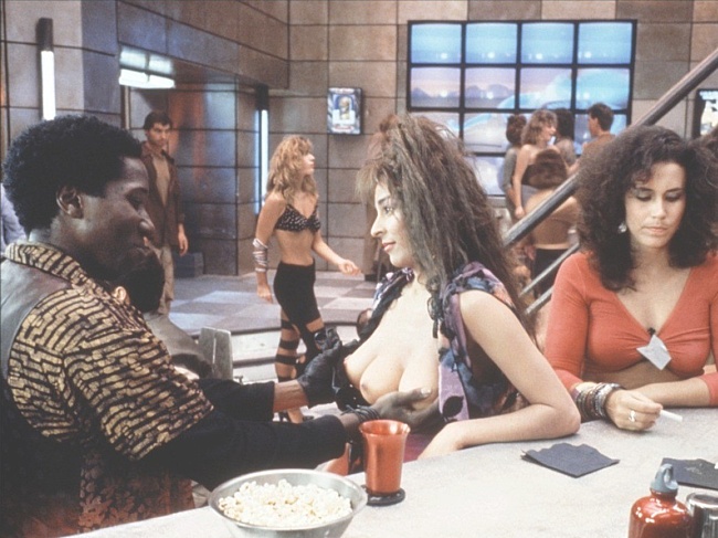 Вспомнить все - Трейлеры