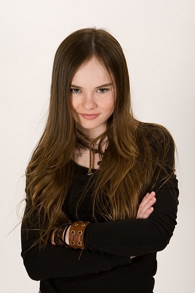 Мадлен Кэрролл (Madeline Carroll) - Трейлеры