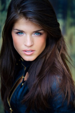 Мария Авгеропулос (Marie Avgeropoulos). Биография. - Актрисы