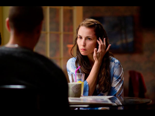 Одним меньше(2013) - Трейлеры