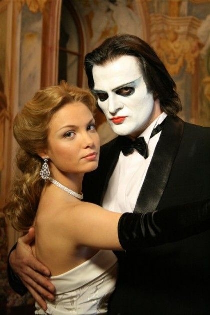 Брак по завещанию - Трейлеры