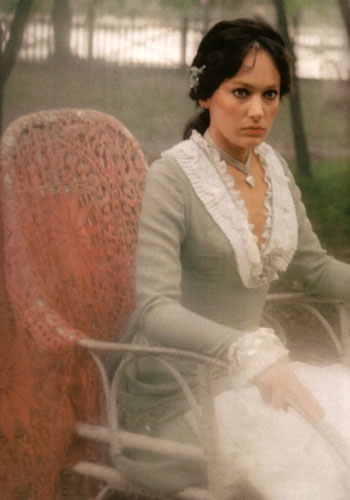 Из кинофильма "Жестокий романс " - Трейлеры