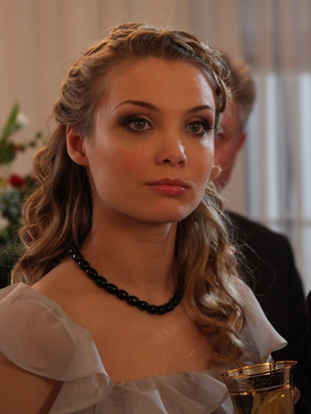 Трава под снегом - Трейлеры