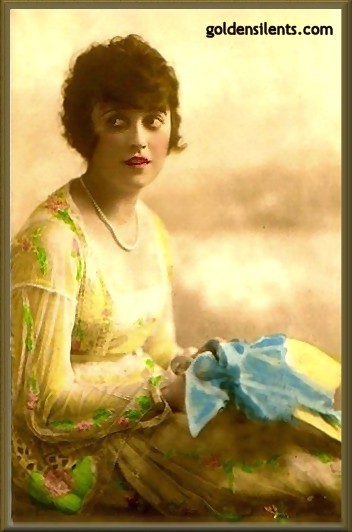 Ее друг - бандит (1914) - Трейлеры