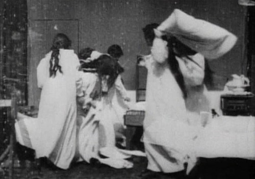 Школьницы (1897) - Трейлеры