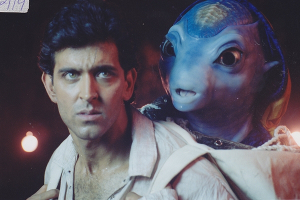 Ты не одинок / Koi mil gaya - Трейлеры