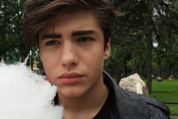 Рома Жёлудь (Керимов) - видеоблоггер - Биографии