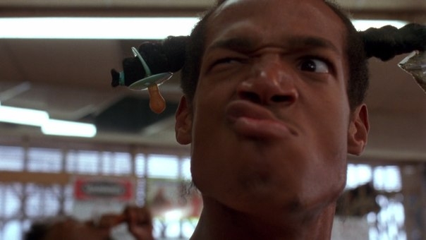 Не грози южному централу, попивая сок у себя в квартале - Трейлеры