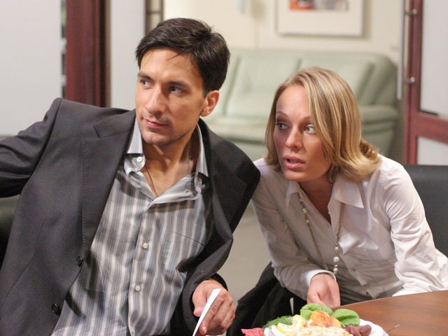 Диск "Не родись красивой" - популярный российский сериал - Трейлеры Диск "Не родись красивой" - популярный российский сериал - Трейлеры