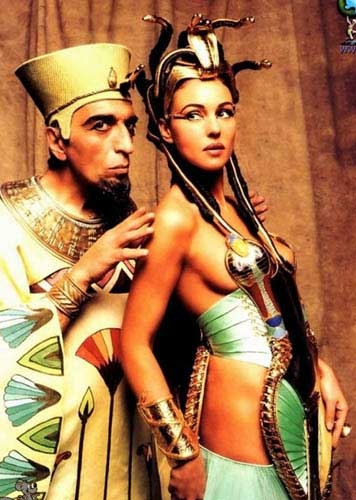 АСТЕРИКС И ОБЕЛИКС (миссия Клеопатра) - Трейлеры АСТЕРИКС И ОБЕЛИКС (миссия Клеопатра) - Трейлеры