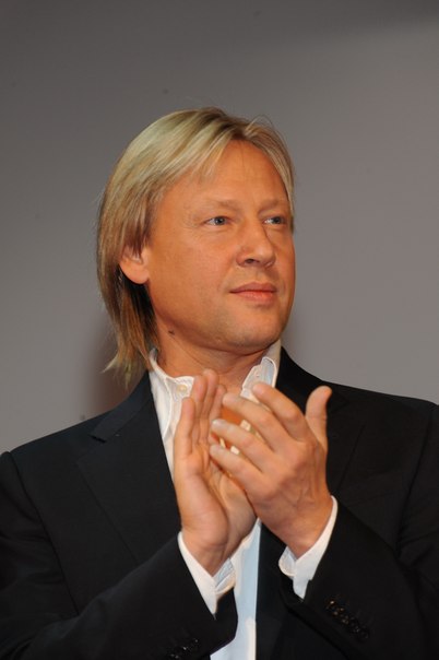 Артист Дмитрий Харатьян - Биографии