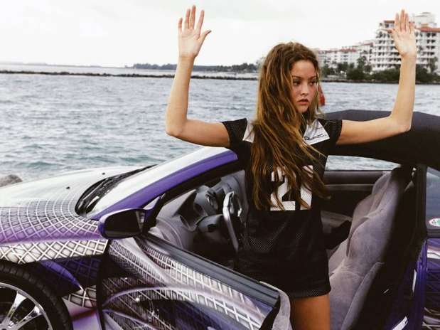 Девон Аоки - Биографии