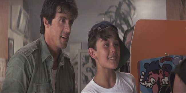 Изо всех сил (1987) - Трейлеры