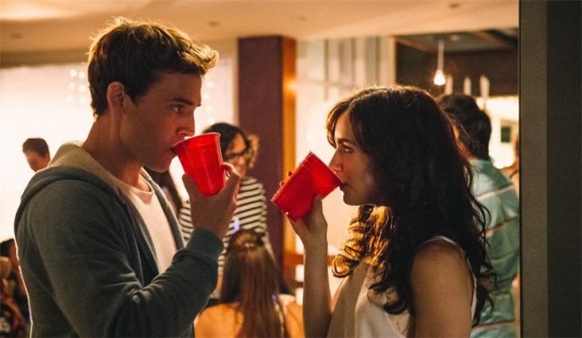 С любовью, Рози / Love, Rosie (2014) - Трейлеры