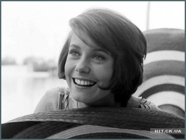 Катрин Денёв, актриса - Трейлеры