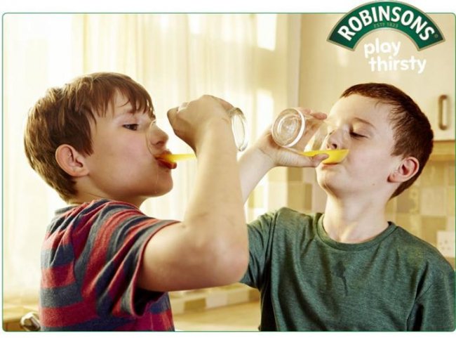 Соки Robinsons: "Приятели" (2013) - Трейлеры