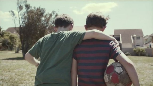 Соки Robinsons: "Приятели" (2013) - Трейлеры