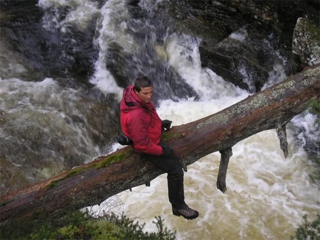 Выжить любой ценой - Трейлеры