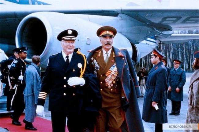 Полицейская академия 7: Миссия в Москве (1994) - Трейлеры