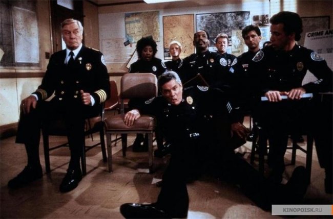 Полицейская академия 6: Город в осаде (1989) - Трейлеры