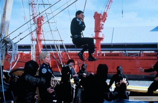 Полицейская академия 4: Граждане в дозоре - Трейлеры