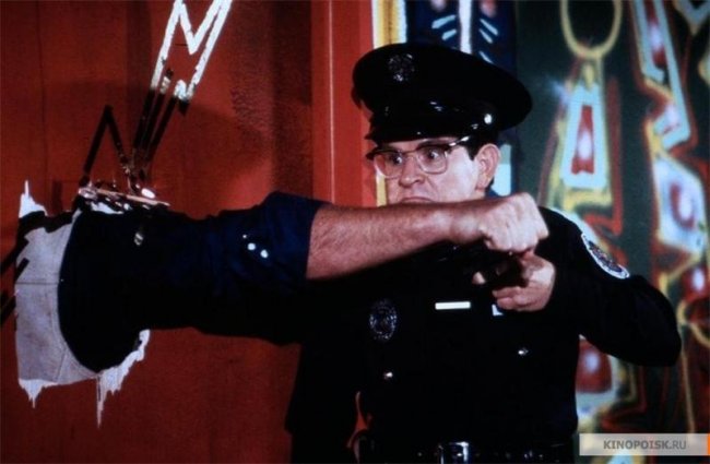 Полицейская академия 4: Граждане в дозоре - Трейлеры