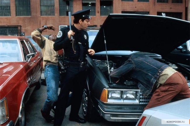 Полицейская академия 2: Их первое задание (1985) - Трейлеры
