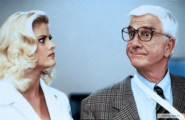 Голый пистолет 33 1/3: Последний выпад (1994) - Трейлеры