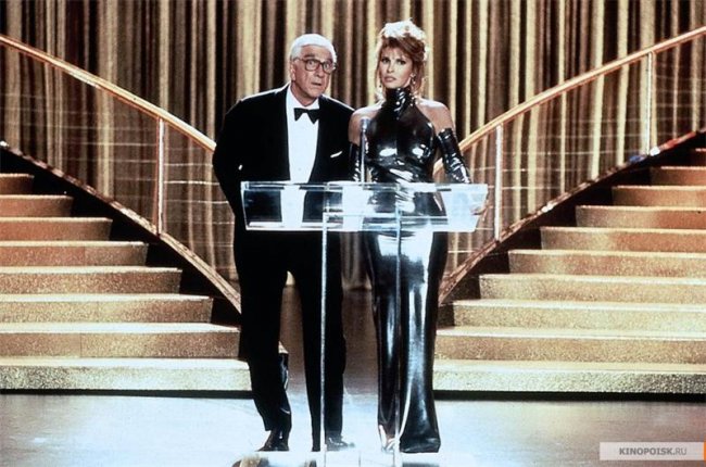 Голый пистолет 33 1/3: Последний выпад (1994) - Трейлеры