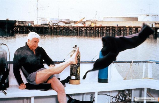 Голый пистолет 2 1/2: Запах страха (1991) - Трейлеры