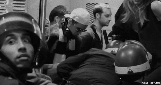 Эхо Войны / An Act of War (2015) - Трейлеры