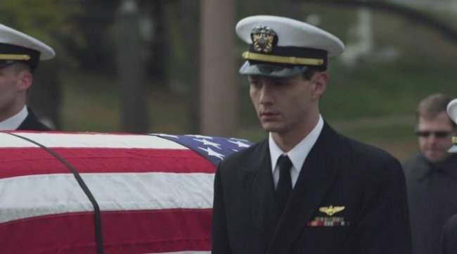 Горящая синева / Burning Blue (2013) - Трейлеры