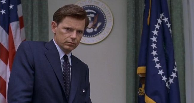 Фильм "Тринадцать дней" - Трейлеры