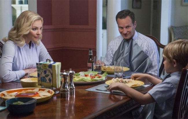 Дом, милый ад / Север ада / Home Sweet Hell (2014) - Трейлеры