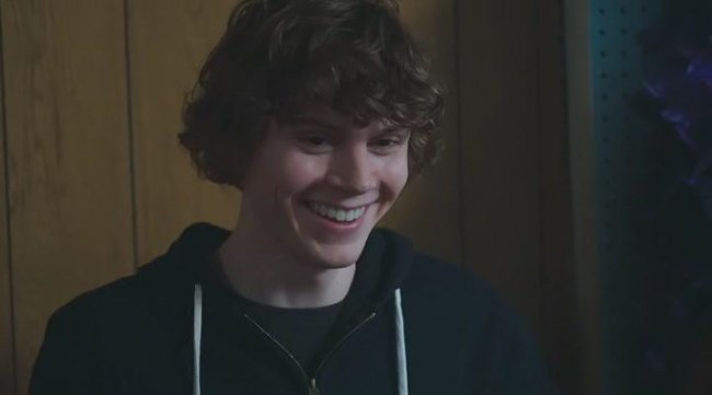 Взрослый мир / Adult World (2013) - Трейлеры